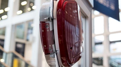 線路板廠之現在擦玻璃也可以交給機器人了