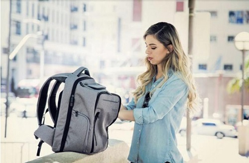 HDI廠：手機電池恐懼癥者必備 你一定要買這個背包