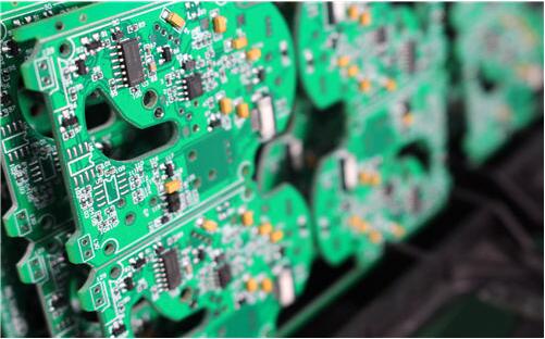 詳細(xì)介紹PCBA、SMT、PCB線路板三者之間的區(qū)別