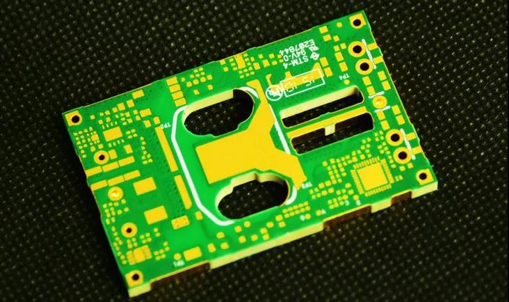 【技術共享】深度剖析印制線路板蝕刻的作用、制作及其原理！