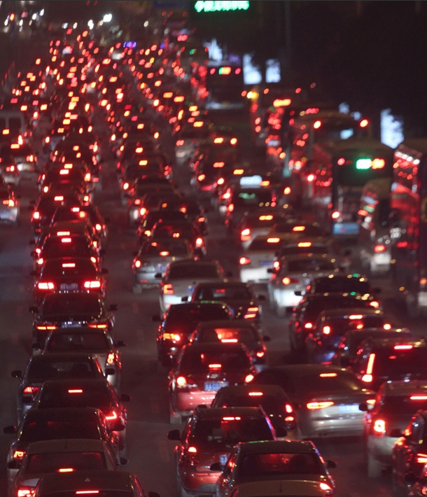 HDI廠告訴你，堵車時，為何別人的車道一直都比你的車道快？