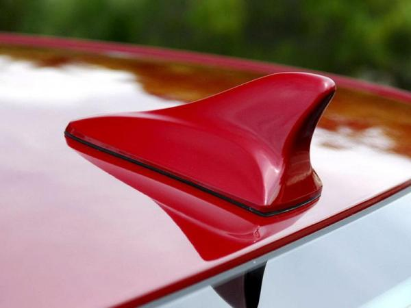 汽車天線PCB廠告訴你汽車天線到底有什么用！