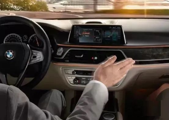 汽車攝像頭線路板之智能汽車中攝像頭的8大應用