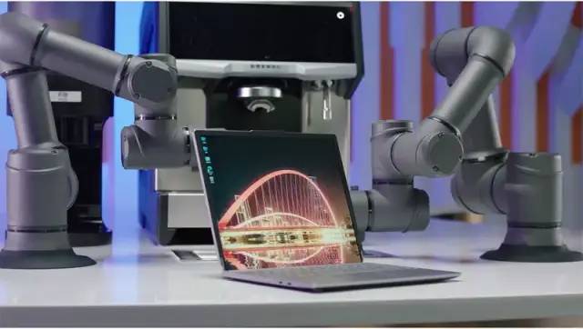 手機無線充線路板之聯(lián)想展示卷曲新款概念屏：可滑動拉伸筆電、卷軸屏手機